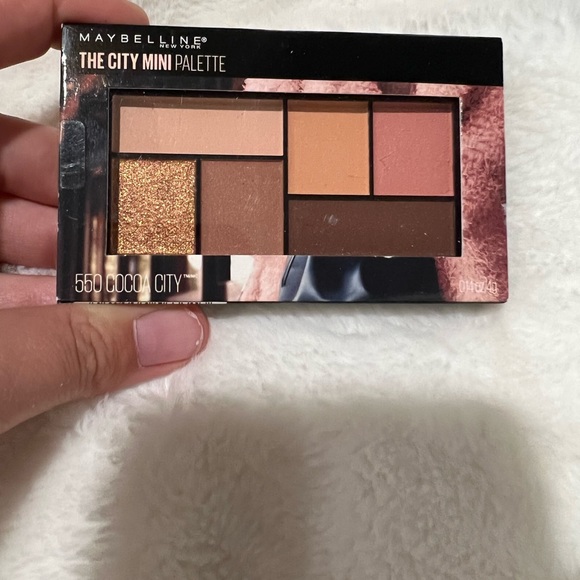 Other - maybelline the city mini palette 550 cocoa city